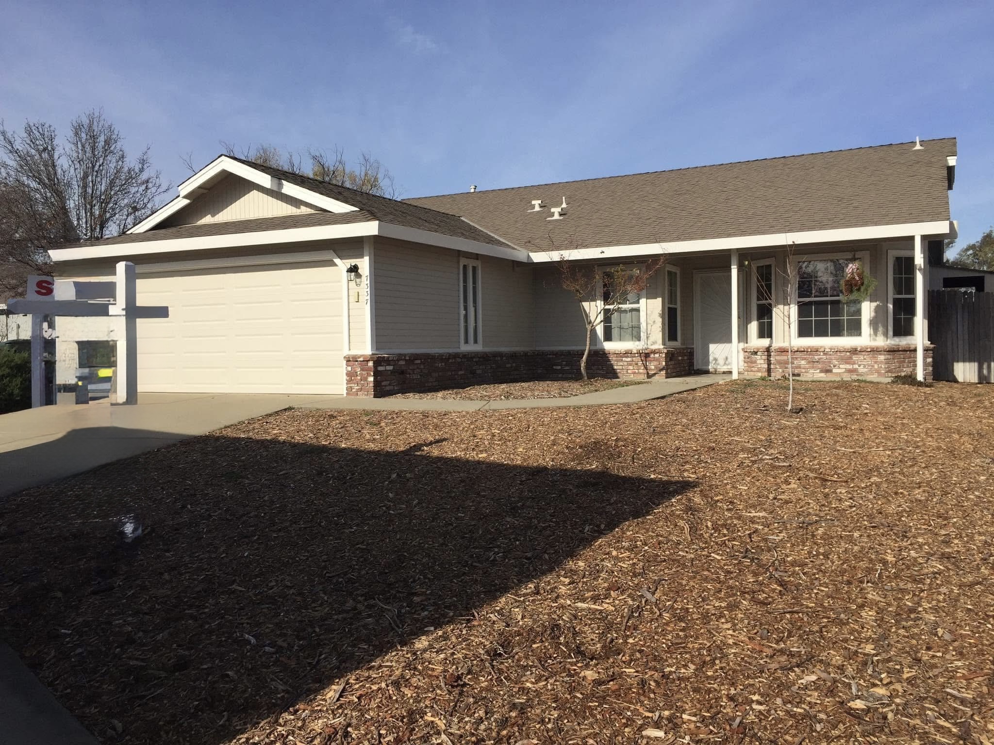 7337 Little Acorn Way